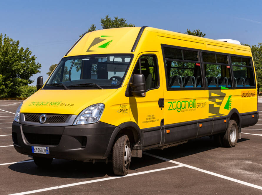 foto scuolabus Zaganelli