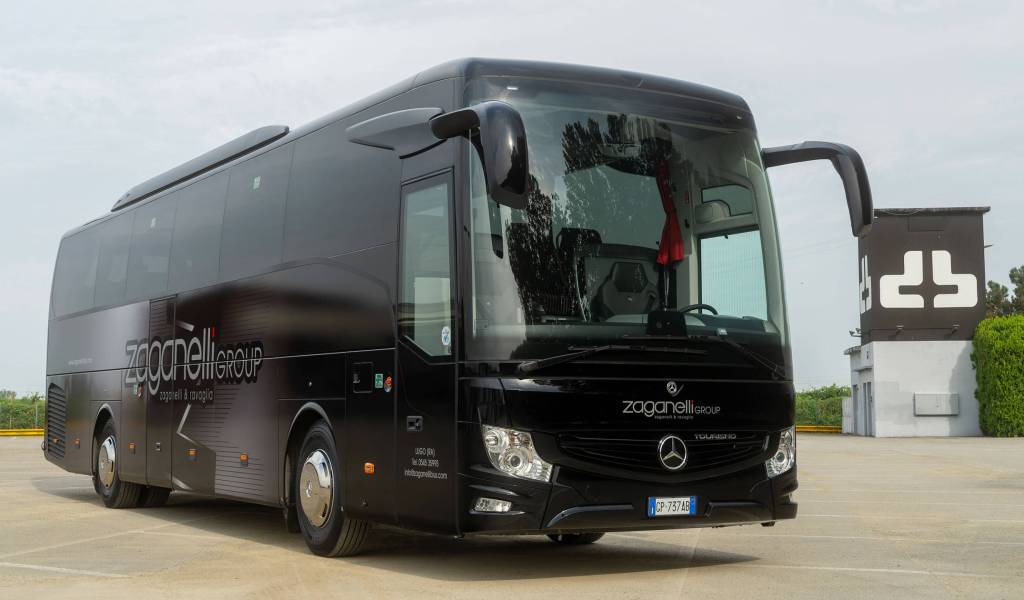 Foto Autobus Zaganelli Group sezione noleggio