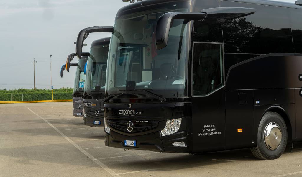 Foto Autobus Zaganelli Group sezione noleggio